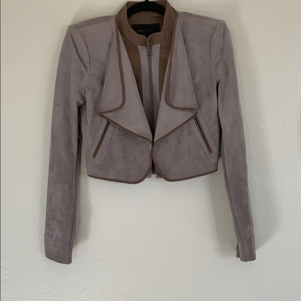 Grey short fitted fall jacket